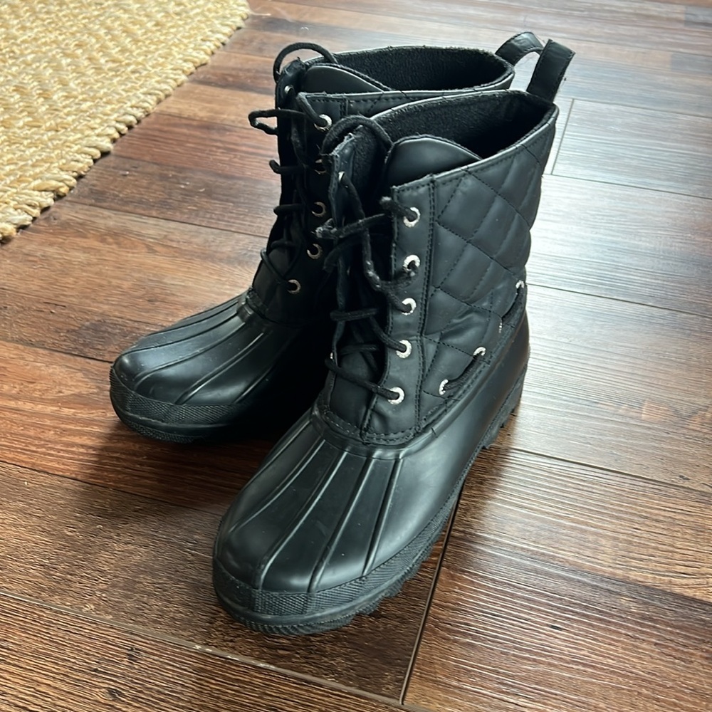 Sperry Black Quilted Winter & Rain Boots
